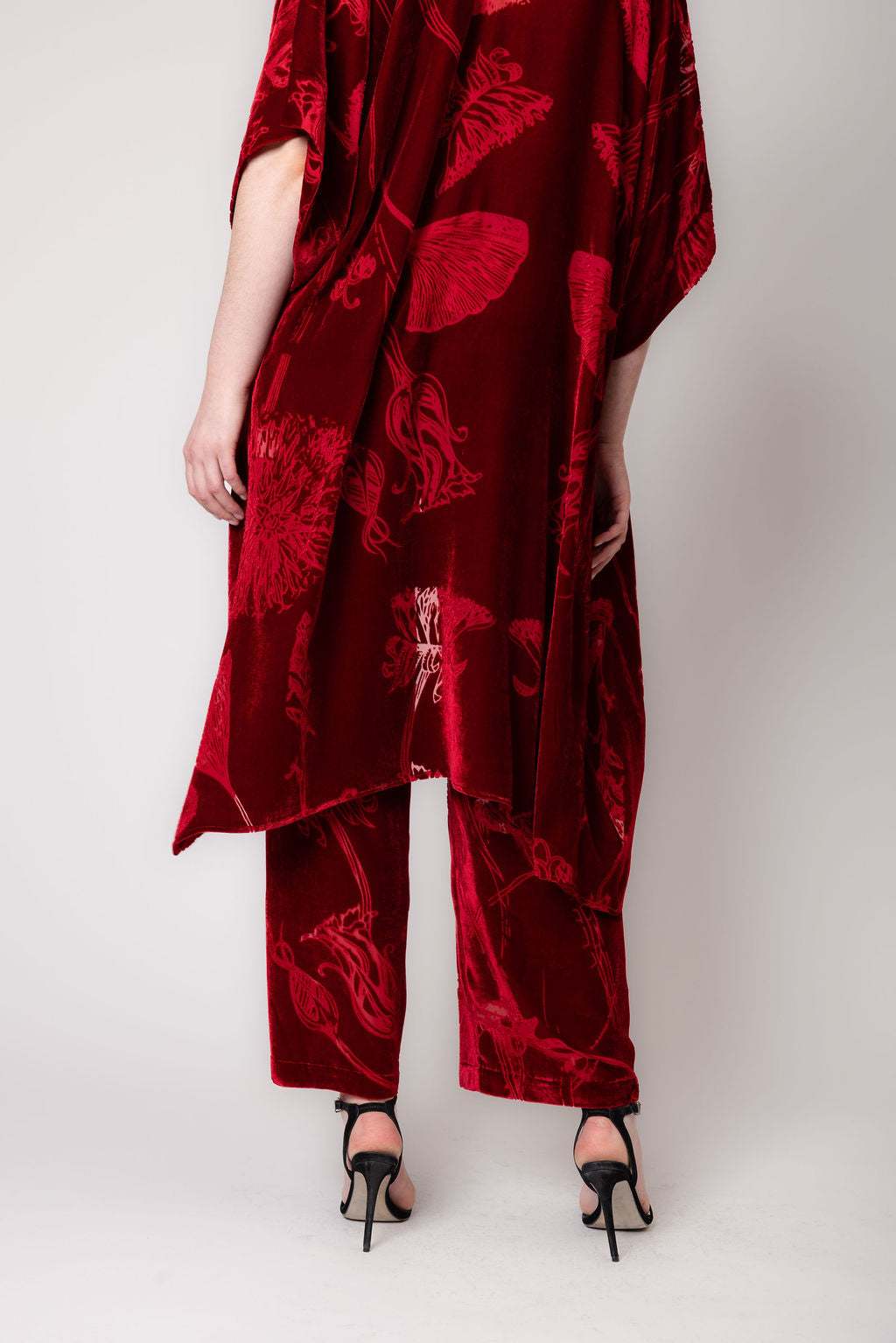Rouge Fabergé Velvet Kimono
