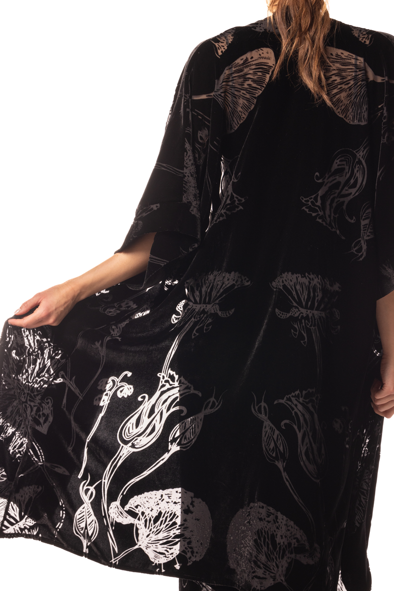 Fabergé Diva Velvet Kimono