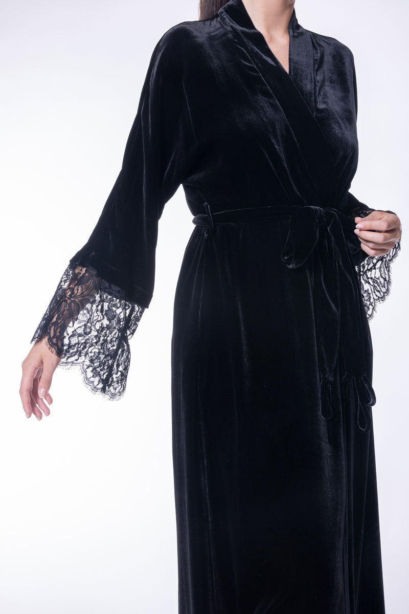 Diva Black Lace Long Velvet Robe