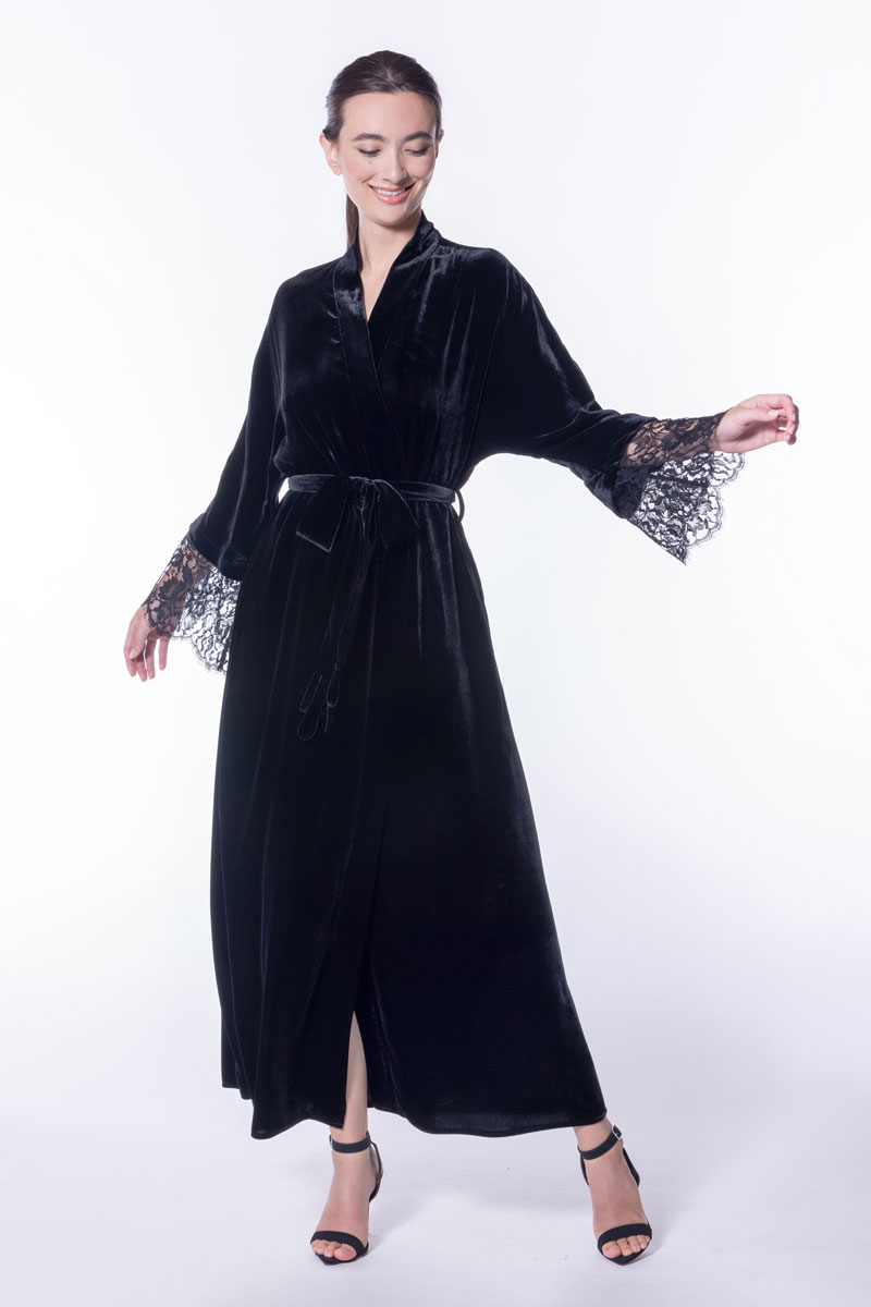 Diva Black Lace Long Velvet Robe