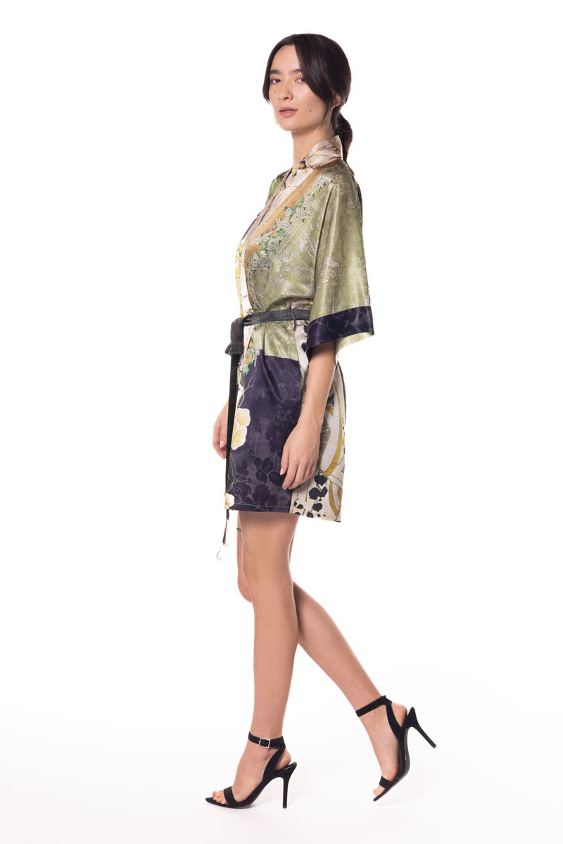 Winter Geisha Short Robe