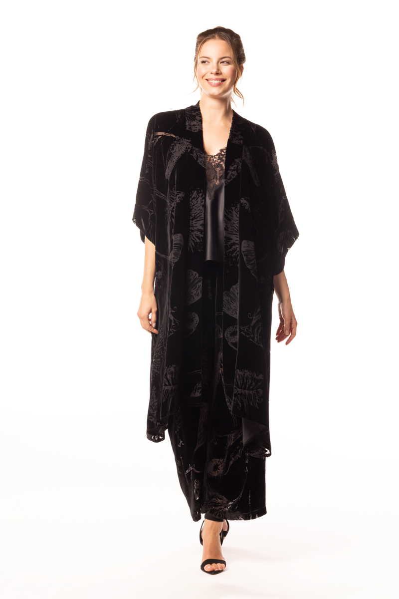 Fabergé Diva Velvet Kimono