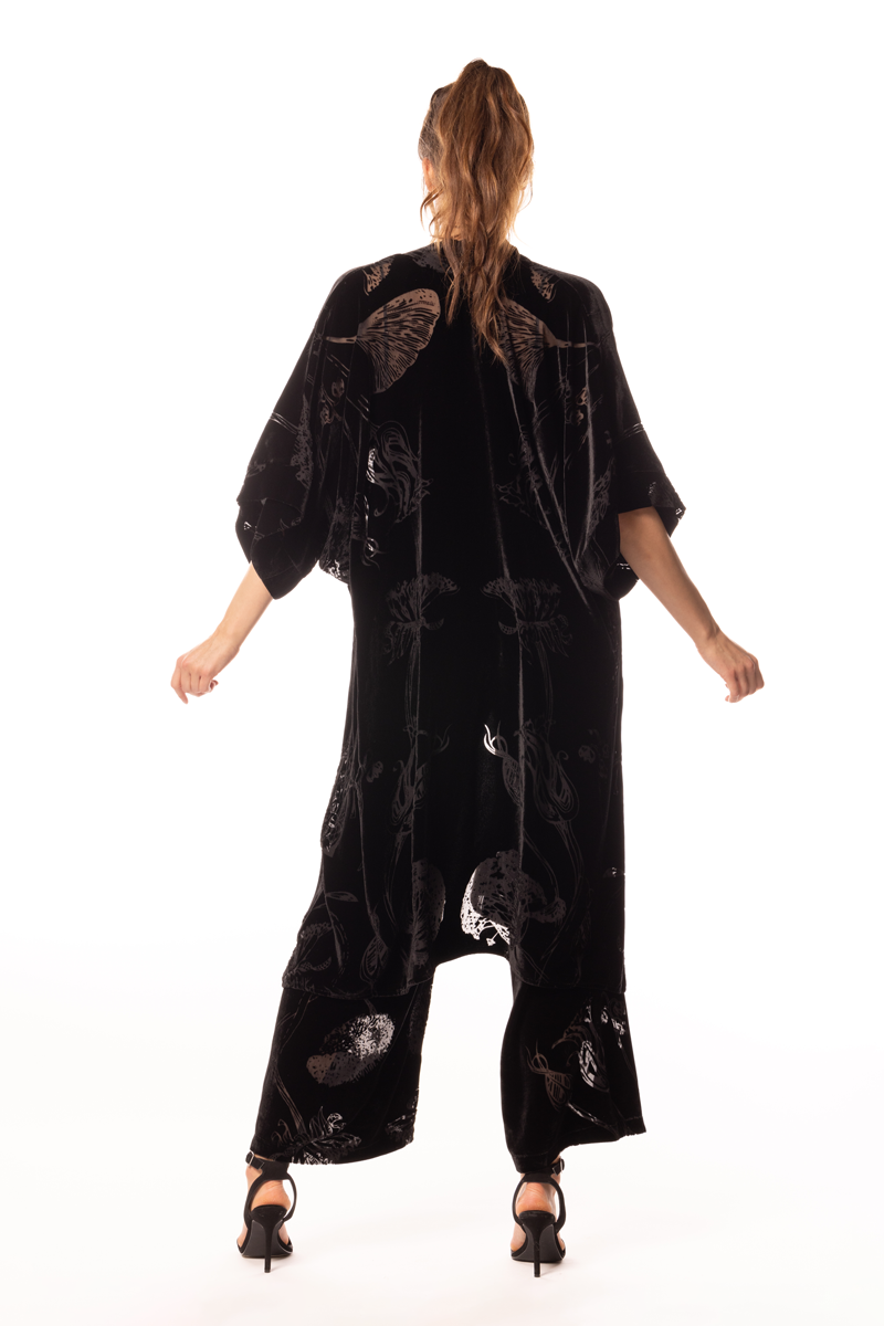 Fabergé Diva Velvet Kimono