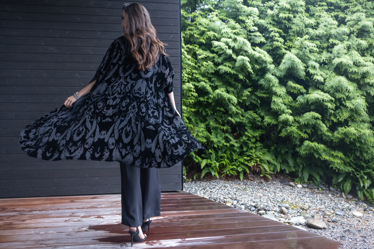 Brigitte Black Label Velvet Kimono